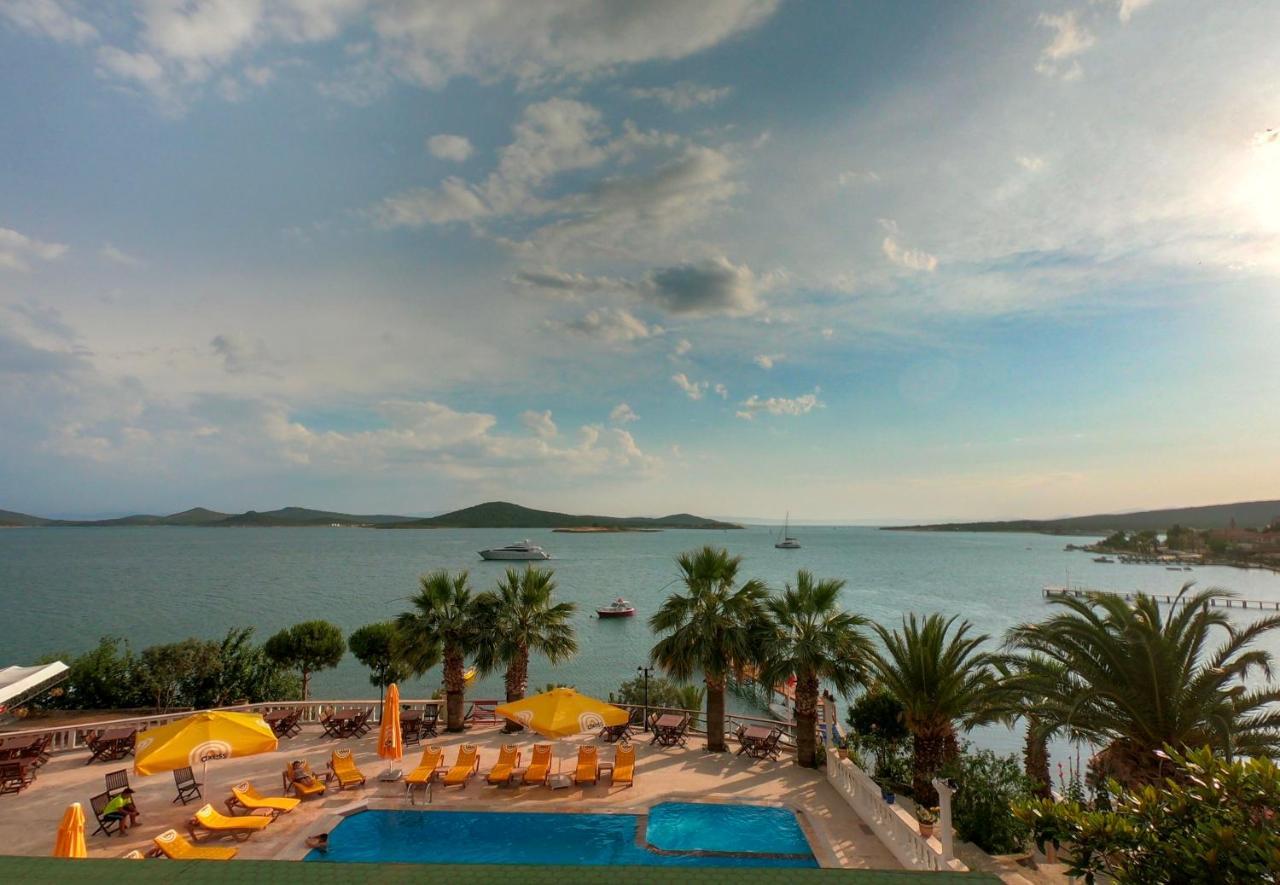 Cunda Panorama Otel Айвалик Екстер'єр фото
