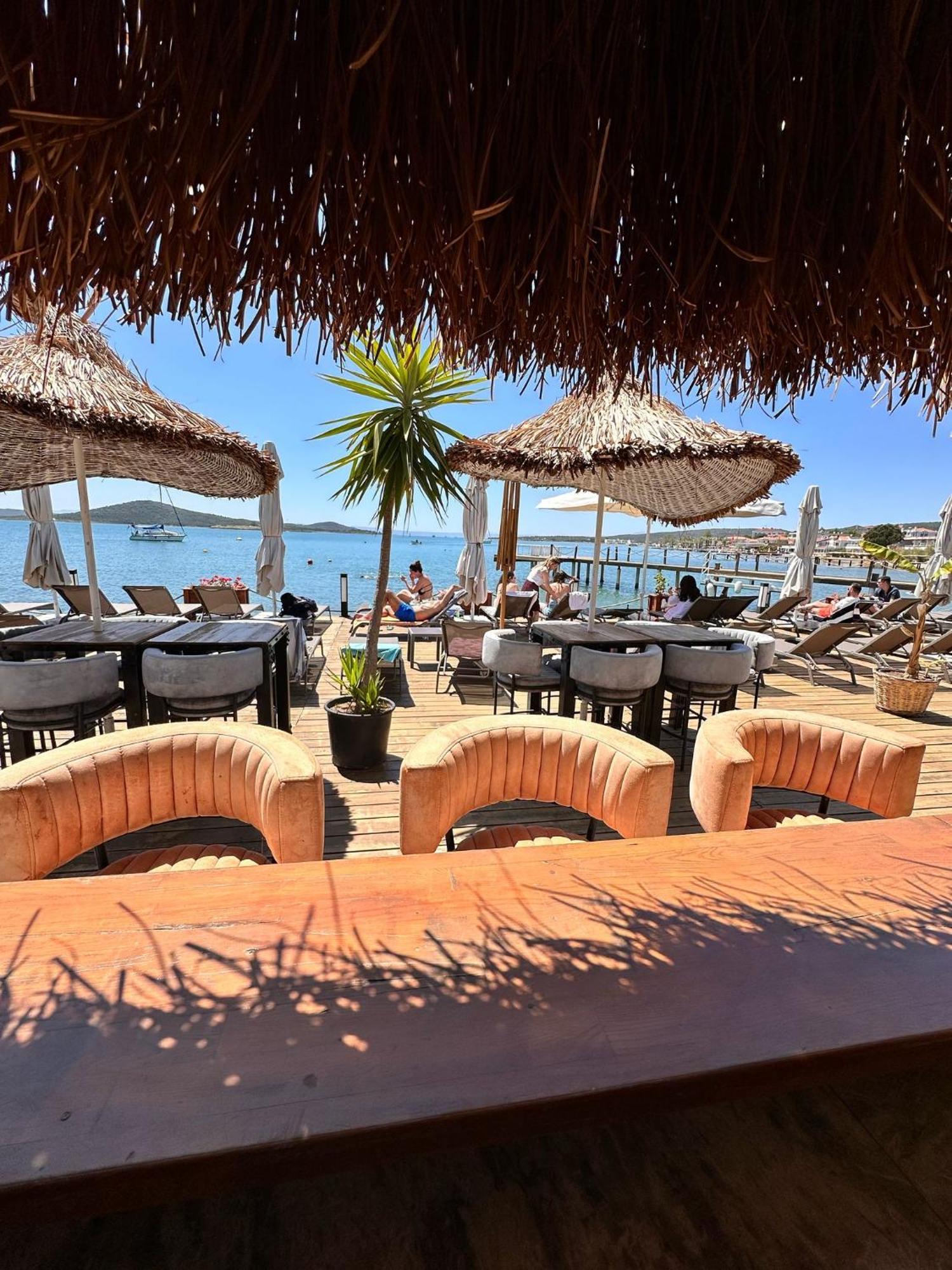 Cunda Panorama Otel Айвалик Екстер'єр фото